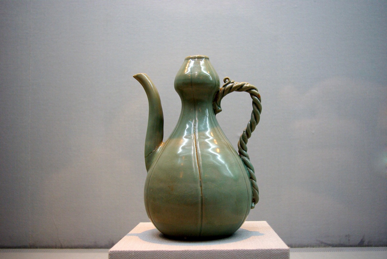 Container, some people don't, vase — How Daman Game Predictions Are Made
