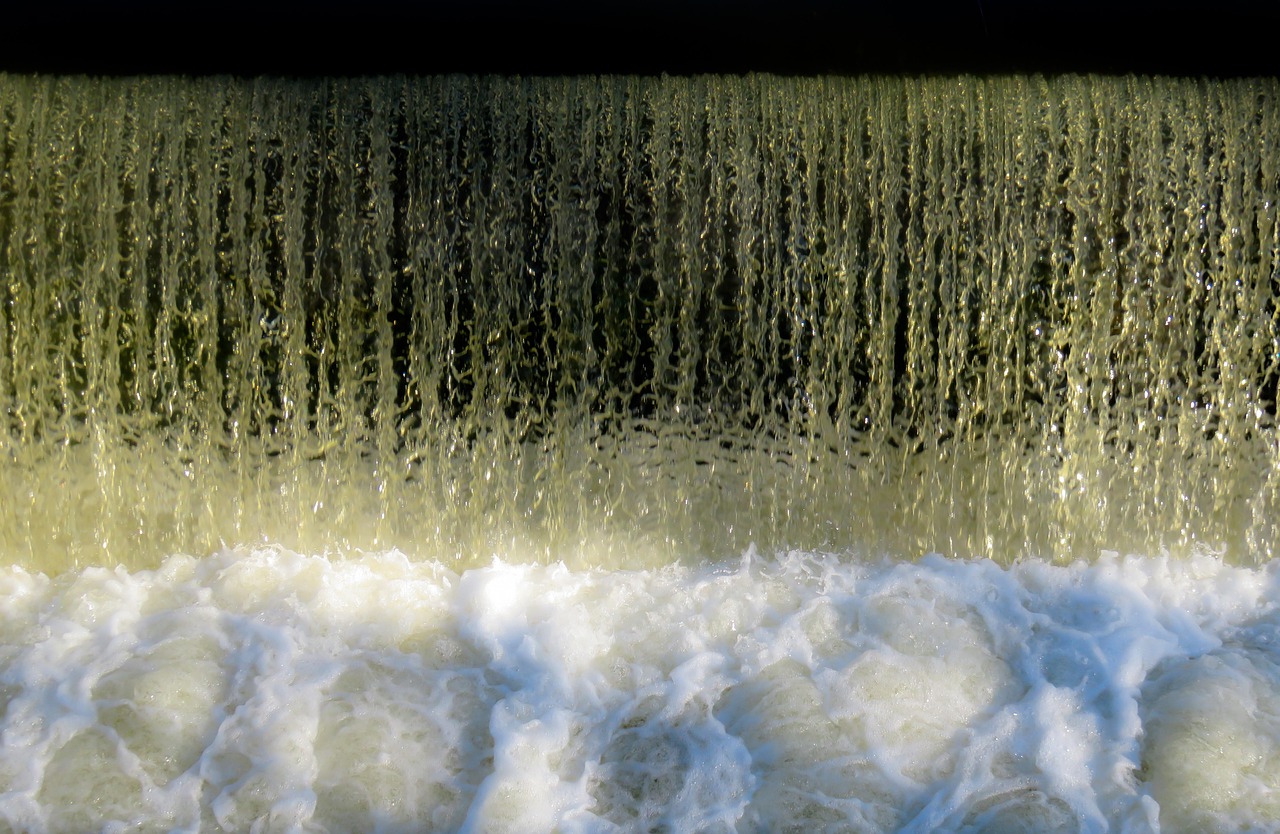Waterfall, close up, foam — What We Still Learn About Parenthood from Modern Family